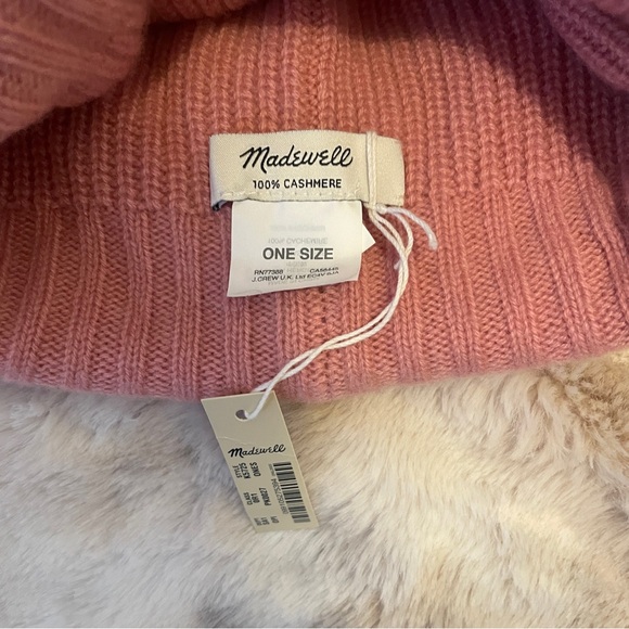 Madewell Cashmere Beanie - Picture 3 of 4